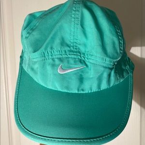 NIKE TENNIS/BASEBALL/RUNNING HAT